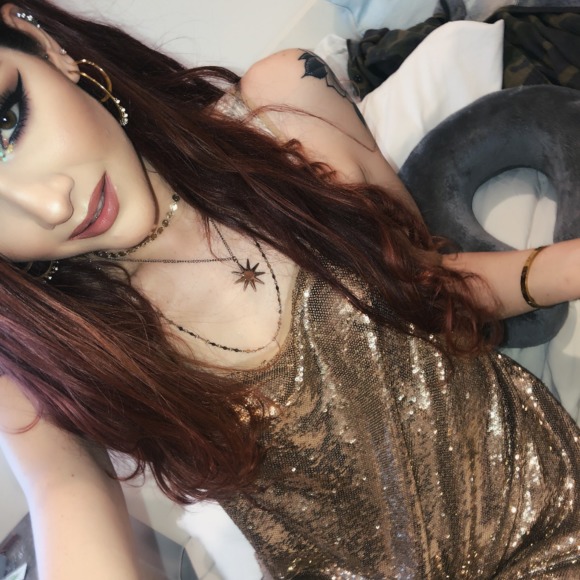 Meet your Posher, Caeli - Picture 1 of 1